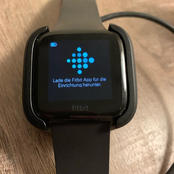 Fitbit Versa - Picture 3 of 8